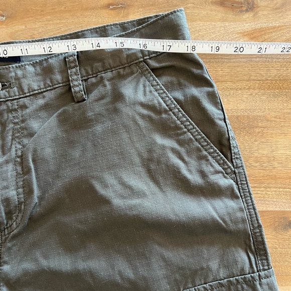 Calvin Klein men’s bermuda shorts - Picture 9 of 11